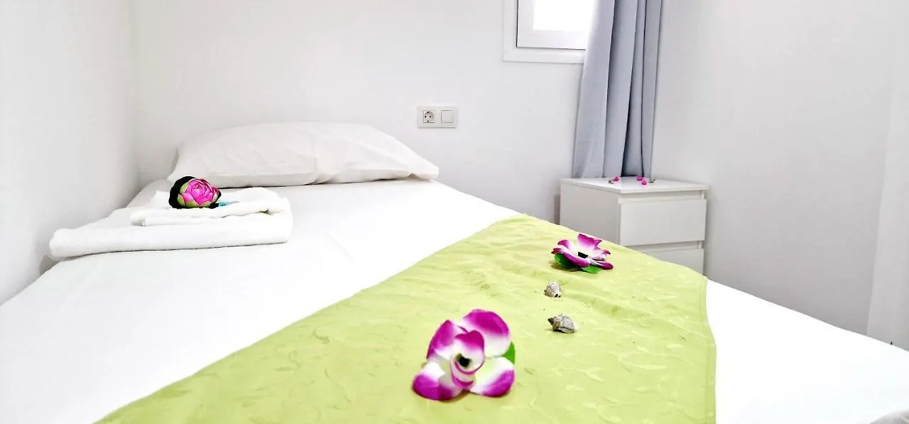 Apartamentos Playa San Juan & Wifi Free Guía de Isora 0*,  España